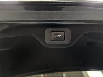 2022 Lexus ES с пробегом 116 918 км