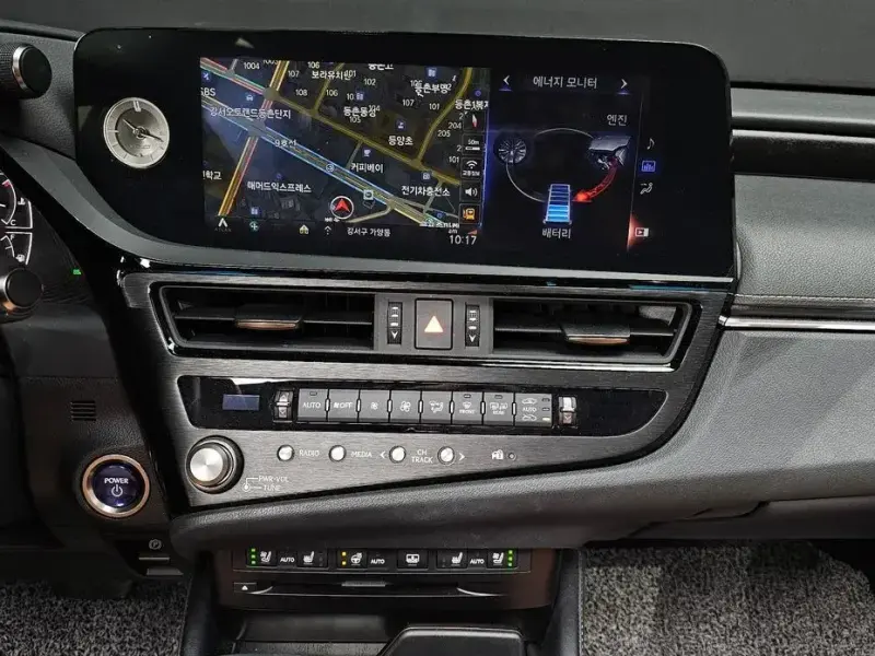 2022 Lexus ES с пробегом 44 419 км