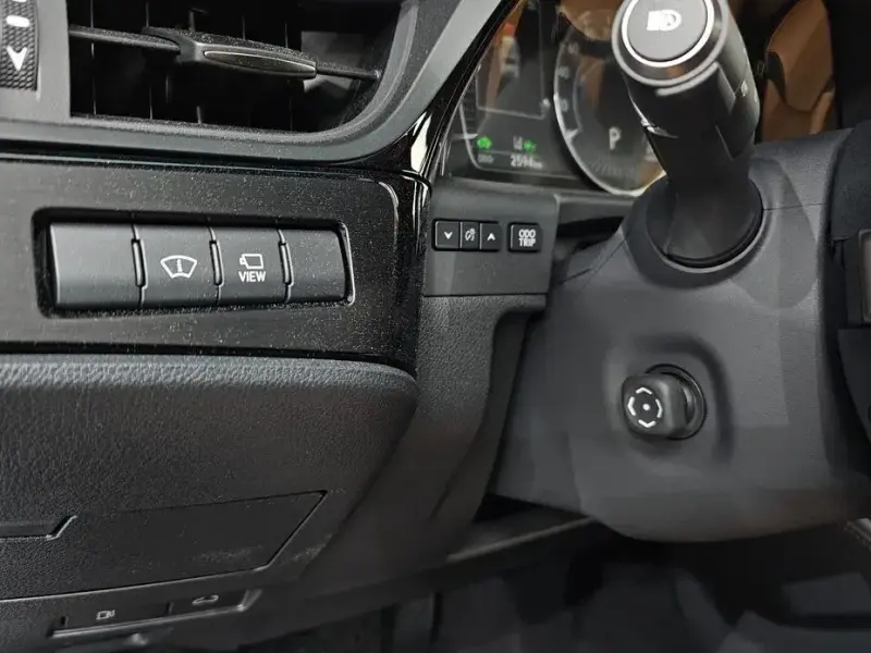 2026 Lexus ES с пробегом 2 594 км