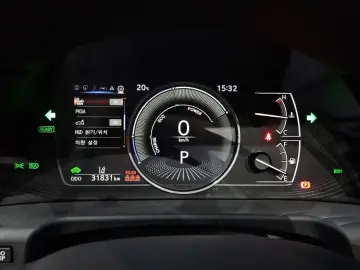 2023 Lexus ES с пробегом 31 831 км
