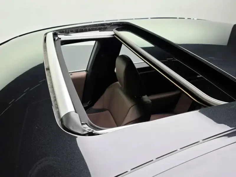2023 Lexus ES с пробегом 29 676 км
