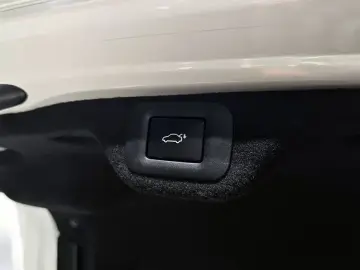 2023 Lexus ES с пробегом 31 831 км
