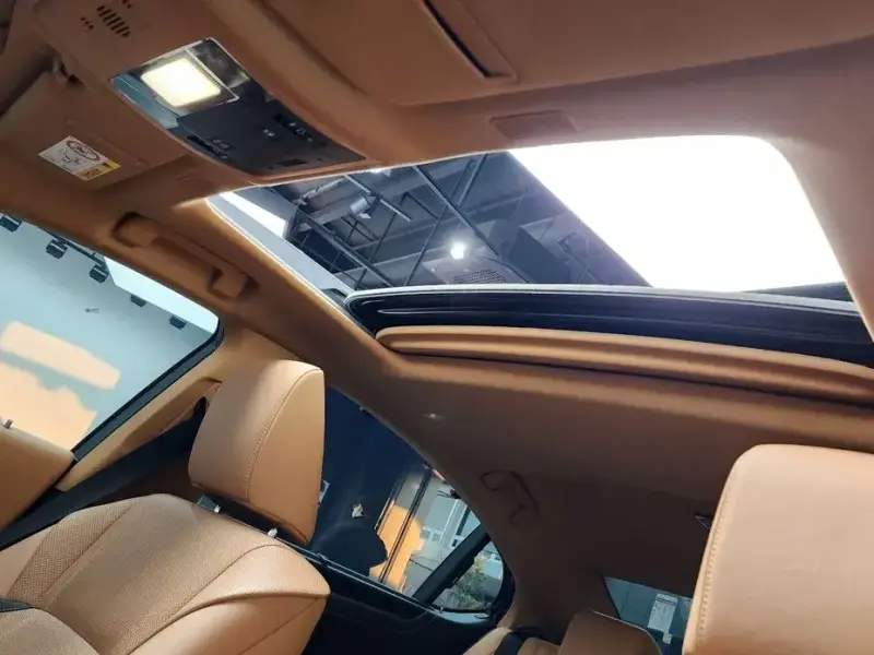 2022 Lexus ES с пробегом 55 698 км