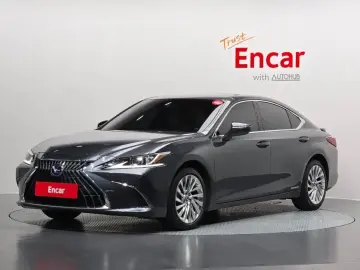 2022 Lexus ES с пробегом 43 012 км