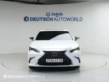 2024 Lexus ES с пробегом 18 418 км