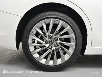 2024 Lexus ES с пробегом 18 418 км