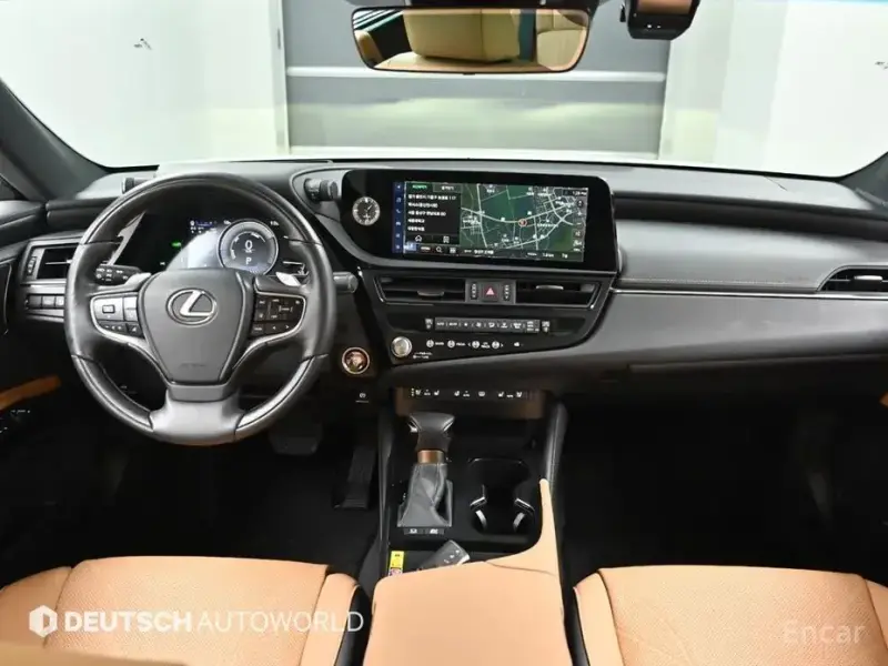 2024 Lexus ES с пробегом 18 418 км