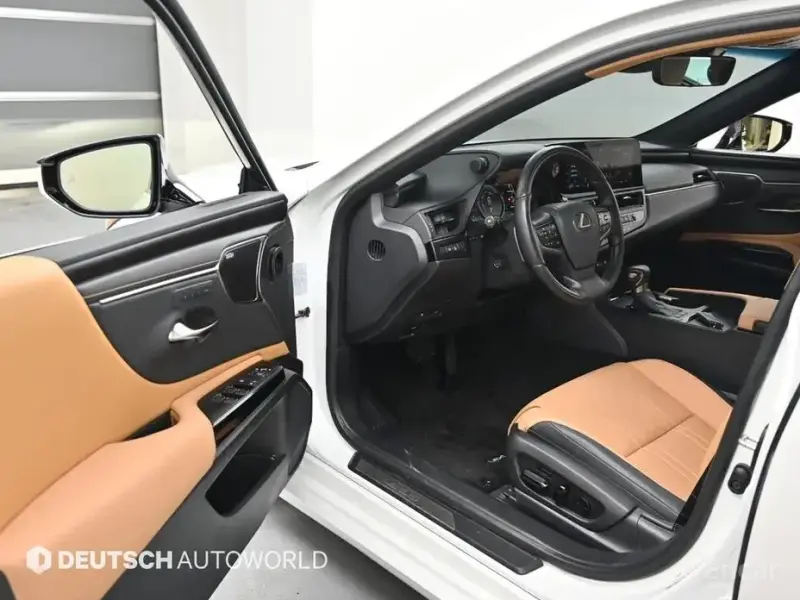 2024 Lexus ES с пробегом 18 418 км