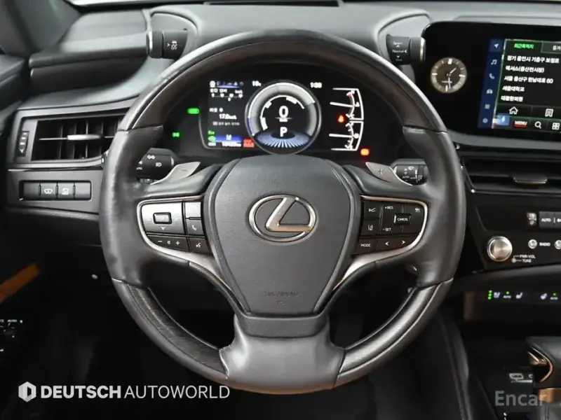 2024 Lexus ES с пробегом 18 418 км