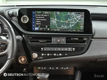 2024 Lexus ES с пробегом 18 418 км