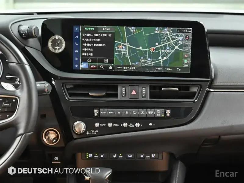 2024 Lexus ES с пробегом 18 418 км