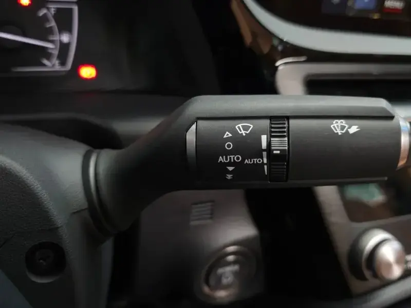 2024 Lexus ES с пробегом 37 267 км