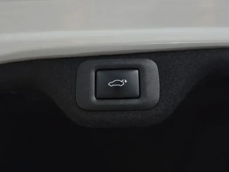 2024 Lexus ES с пробегом 37 267 км