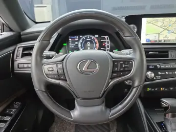 2023 Lexus ES с пробегом 43 564 км