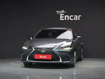 2024 Lexus ES с пробегом 42 751 км