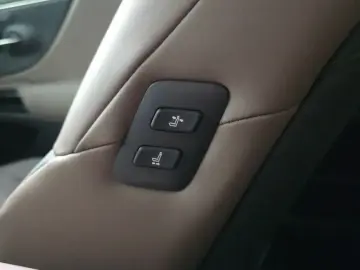 2023 Lexus ES с пробегом 43 564 км