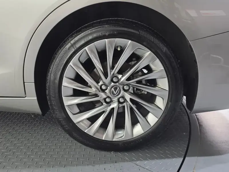 2023 Lexus ES с пробегом 43 564 км