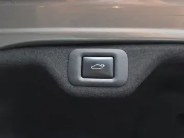 2023 Lexus ES с пробегом 43 564 км