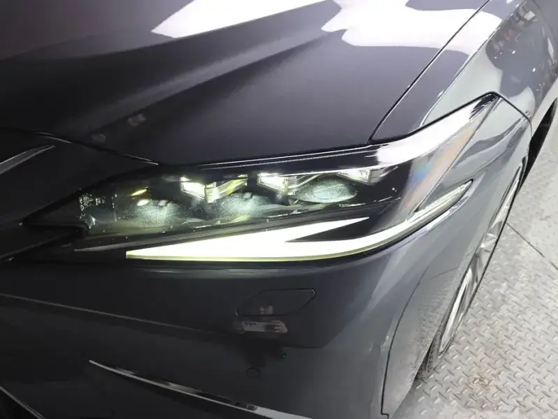 2024 Lexus ES с пробегом 42 751 км