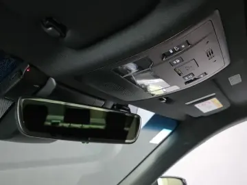 2024 Lexus ES с пробегом 42 751 км