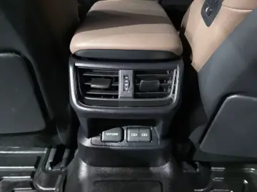 2024 Lexus ES с пробегом 42 751 км