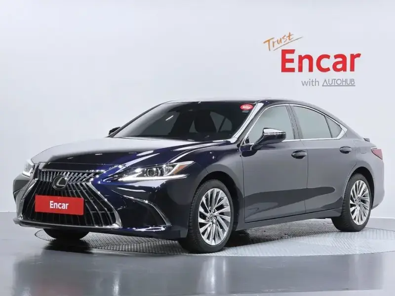 2023 Lexus ES с пробегом 55 409 км