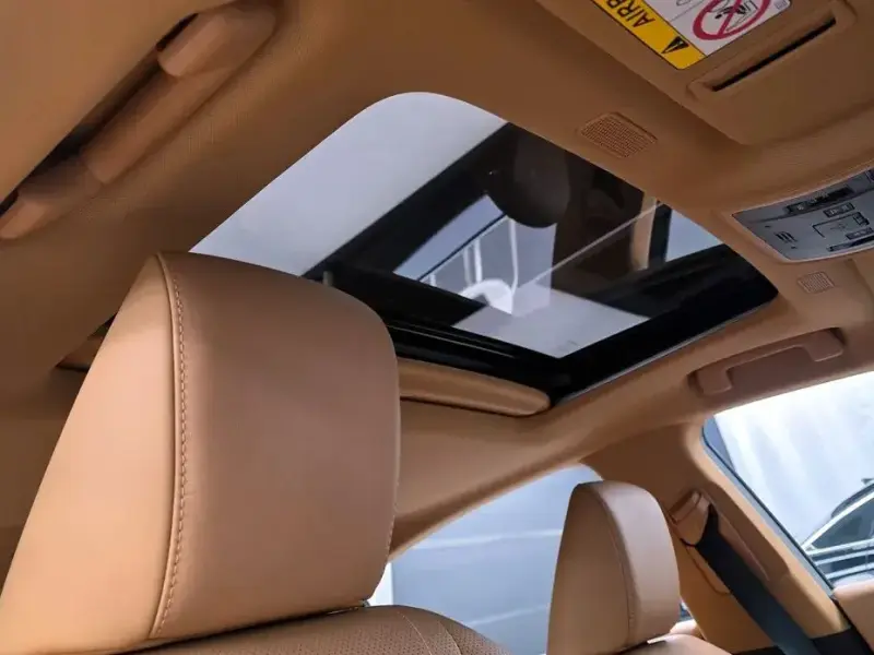 2023 Lexus ES с пробегом 57 759 км
