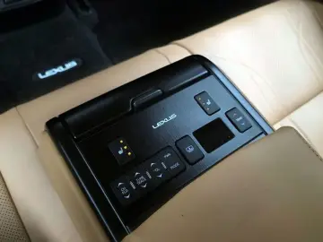 2023 Lexus ES с пробегом 57 759 км