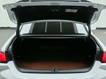 2023 Lexus ES с пробегом 57 759 км