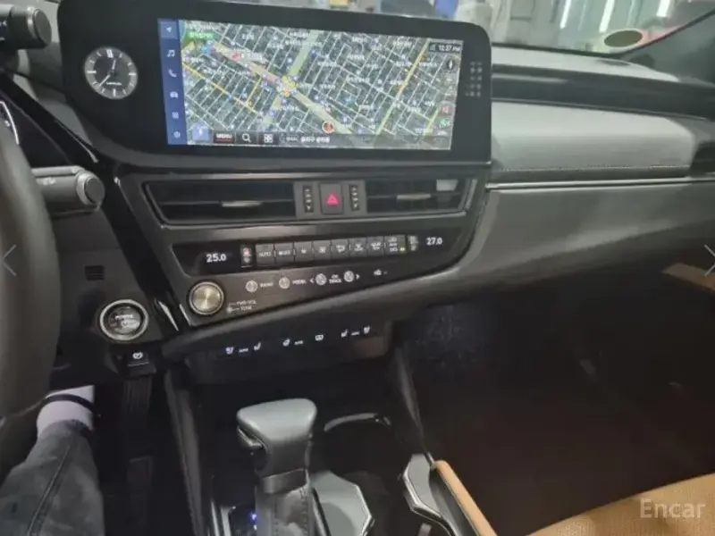 2023 Lexus ES с пробегом 44 582 км