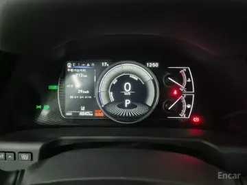 2025 Lexus ES с пробегом 4 839 км