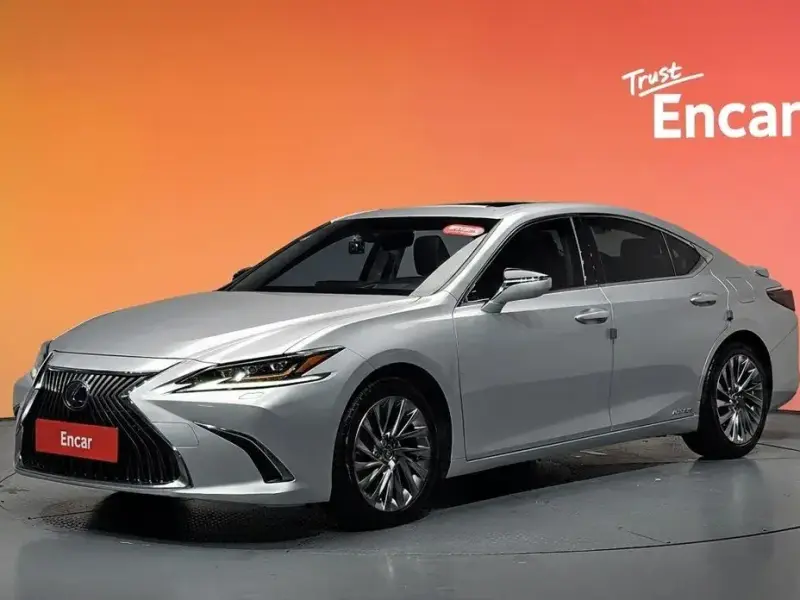 2019 Lexus ES с пробегом 72 028 км