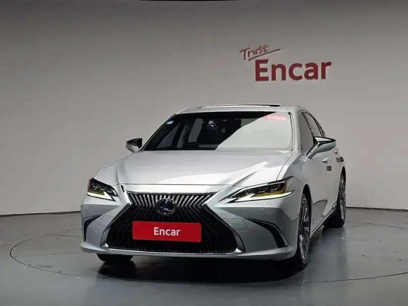 2019 Lexus ES с пробегом 72 028 км