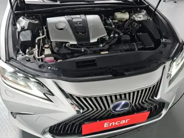 2019 Lexus ES с пробегом 72 028 км