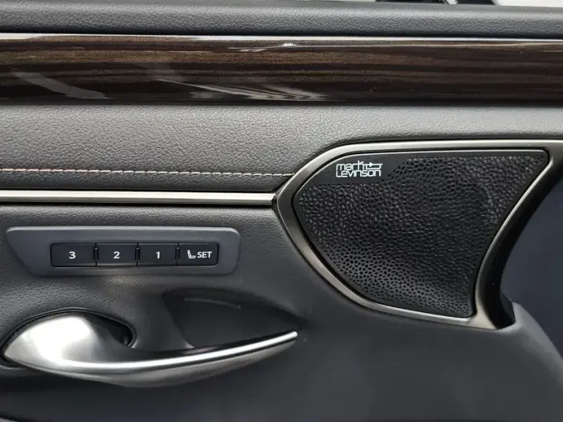 2019 Lexus ES с пробегом 72 028 км