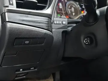 2019 Lexus ES с пробегом 72 028 км