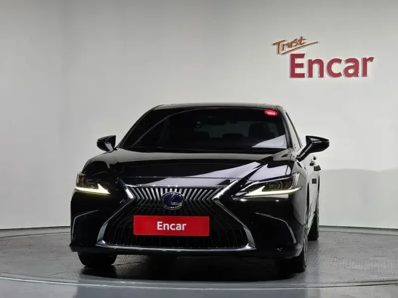 2018 Lexus ES с пробегом 123 352 км