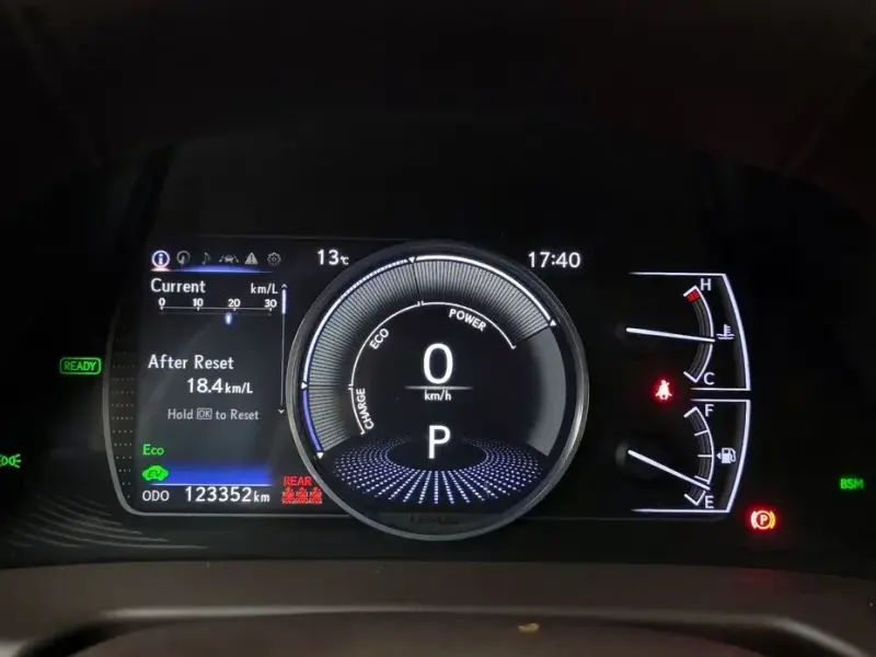 2018 Lexus ES с пробегом 123 352 км