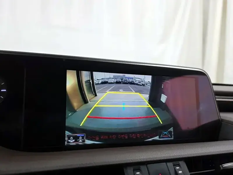 2018 Lexus ES с пробегом 123 352 км