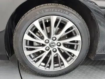 2021 Lexus ES с пробегом 93 623 км