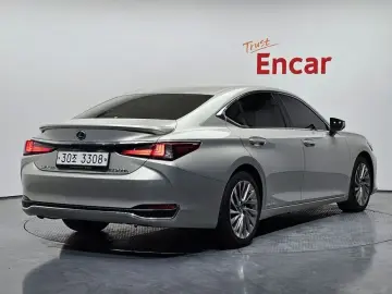 2018 Lexus ES с пробегом 95 521 км