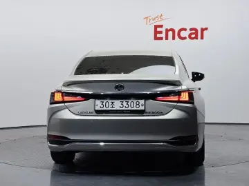 2018 Lexus ES с пробегом 95 521 км