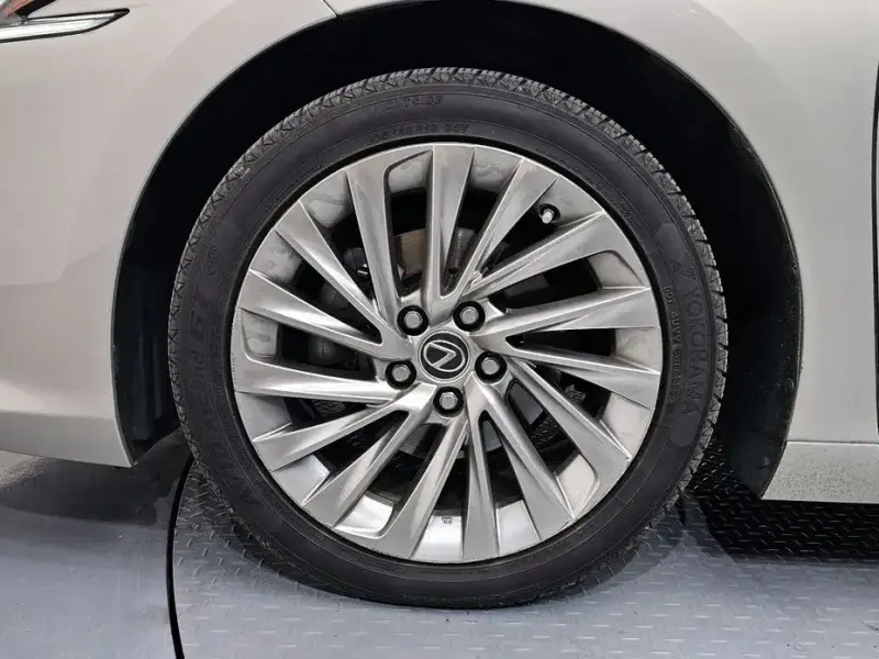 2018 Lexus ES с пробегом 95 521 км