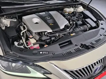 2018 Lexus ES с пробегом 95 521 км