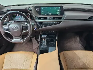 2018 Lexus ES с пробегом 95 521 км
