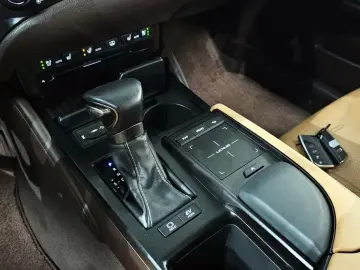 2018 Lexus ES с пробегом 95 521 км
