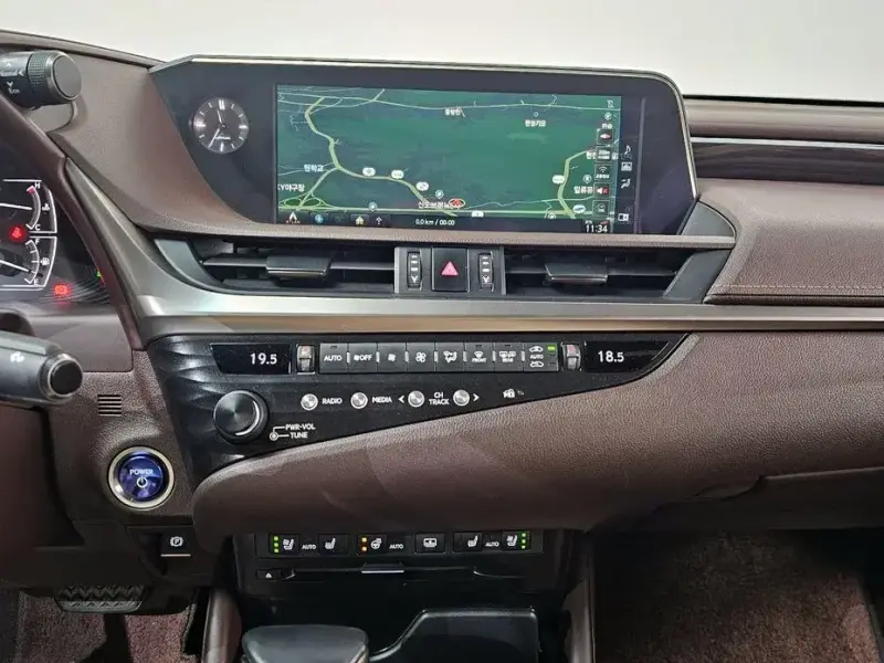 2018 Lexus ES с пробегом 95 521 км