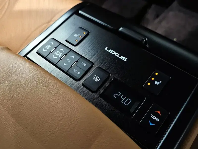 2018 Lexus ES с пробегом 95 521 км