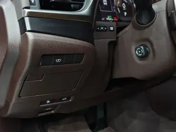 2019 Lexus ES с пробегом 97 541 км