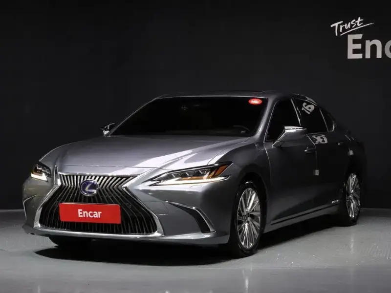 2021 Lexus ES с пробегом 89 505 км